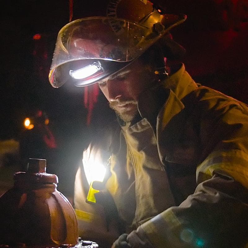 Command+ Tilt White LED Headlamp / Helmet Light – AA - Image 2