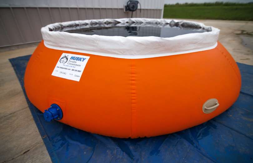 Husky Self-Supporting Frameless Portable Water Low-Side Tank