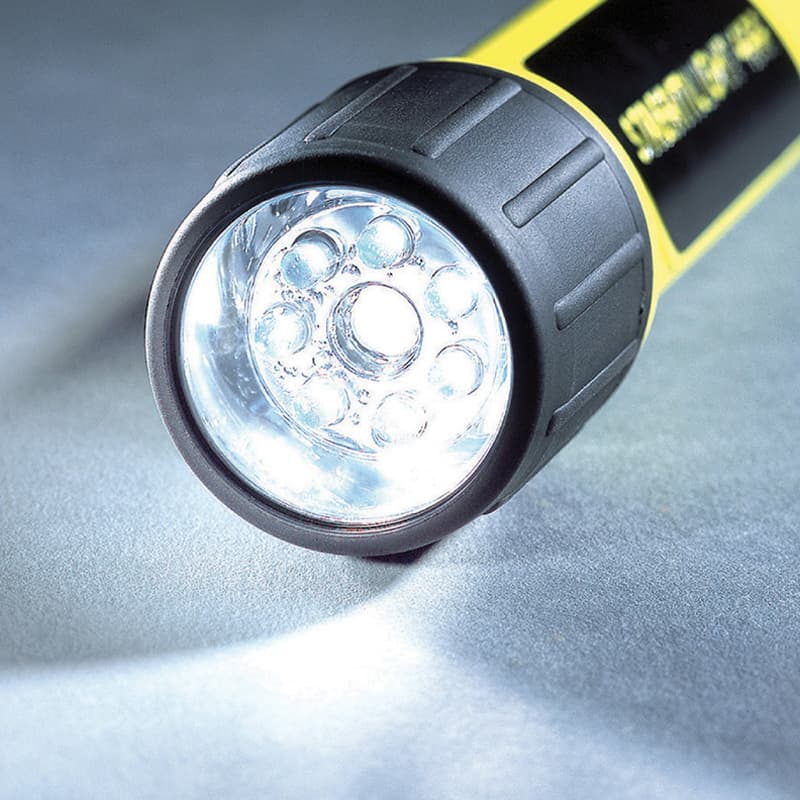 Streamlight 4AA Propolymer® LED Flashlight - Image 2