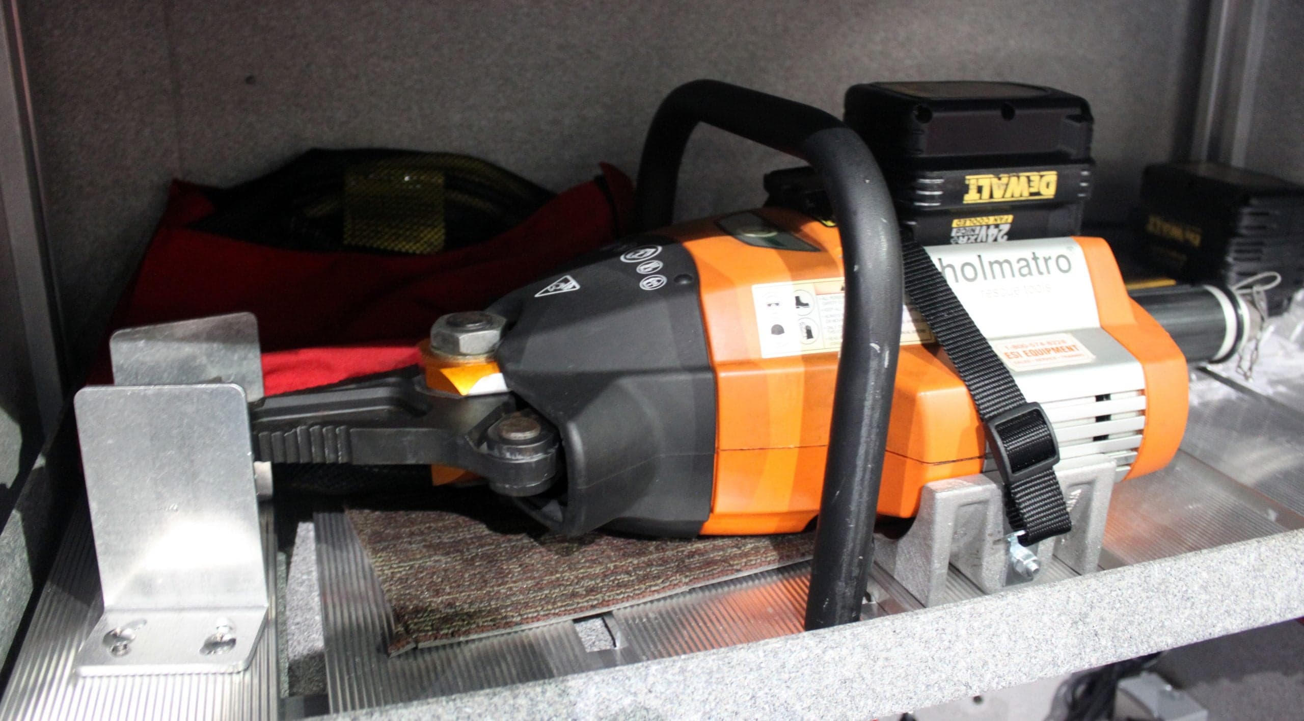 Ziamatic Horizontal Extrication Tool Holder with Strap - Image 2