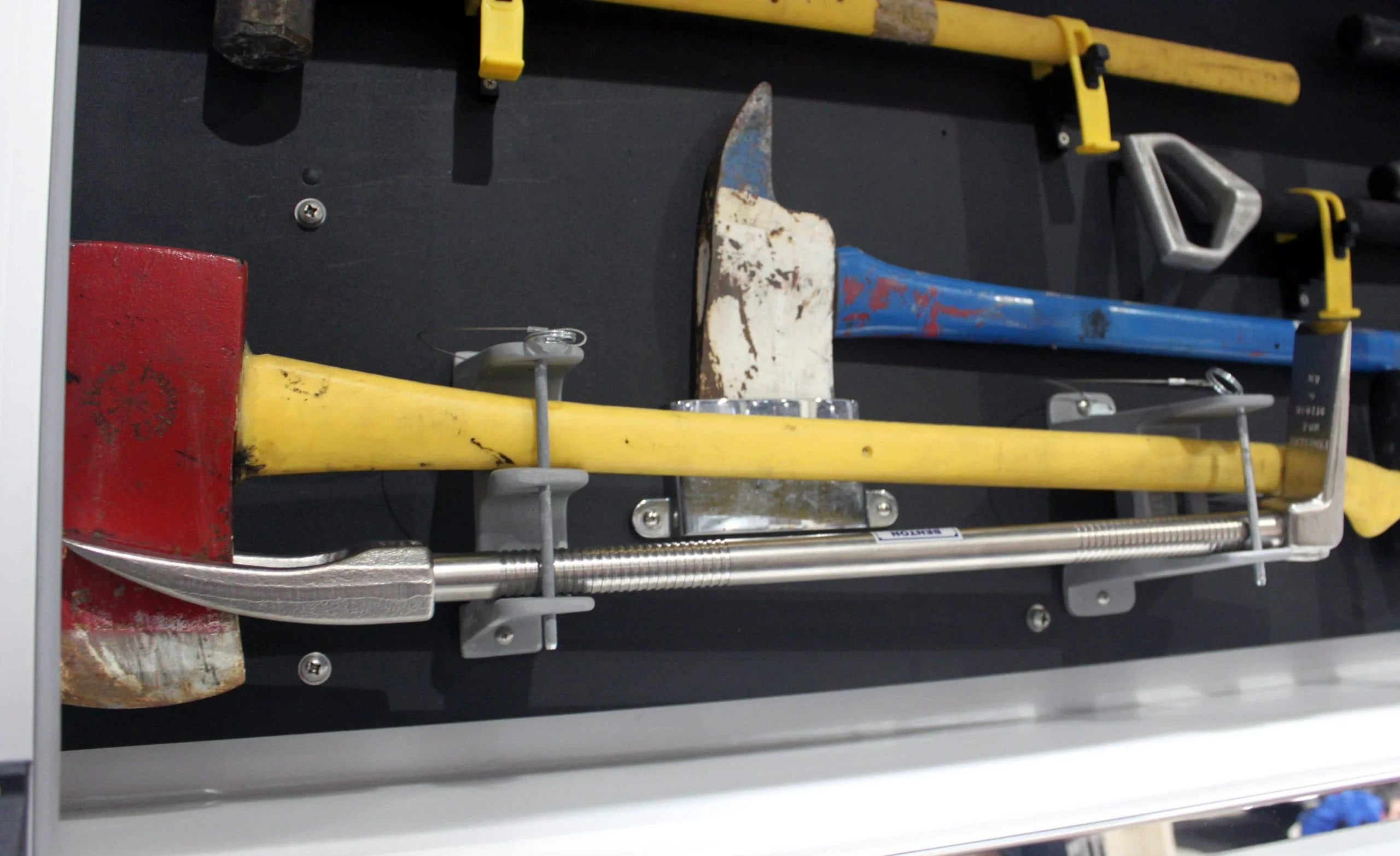 Ziamatic QUIC-BAR/Axe Mounting Bracket less Stop - Image 4